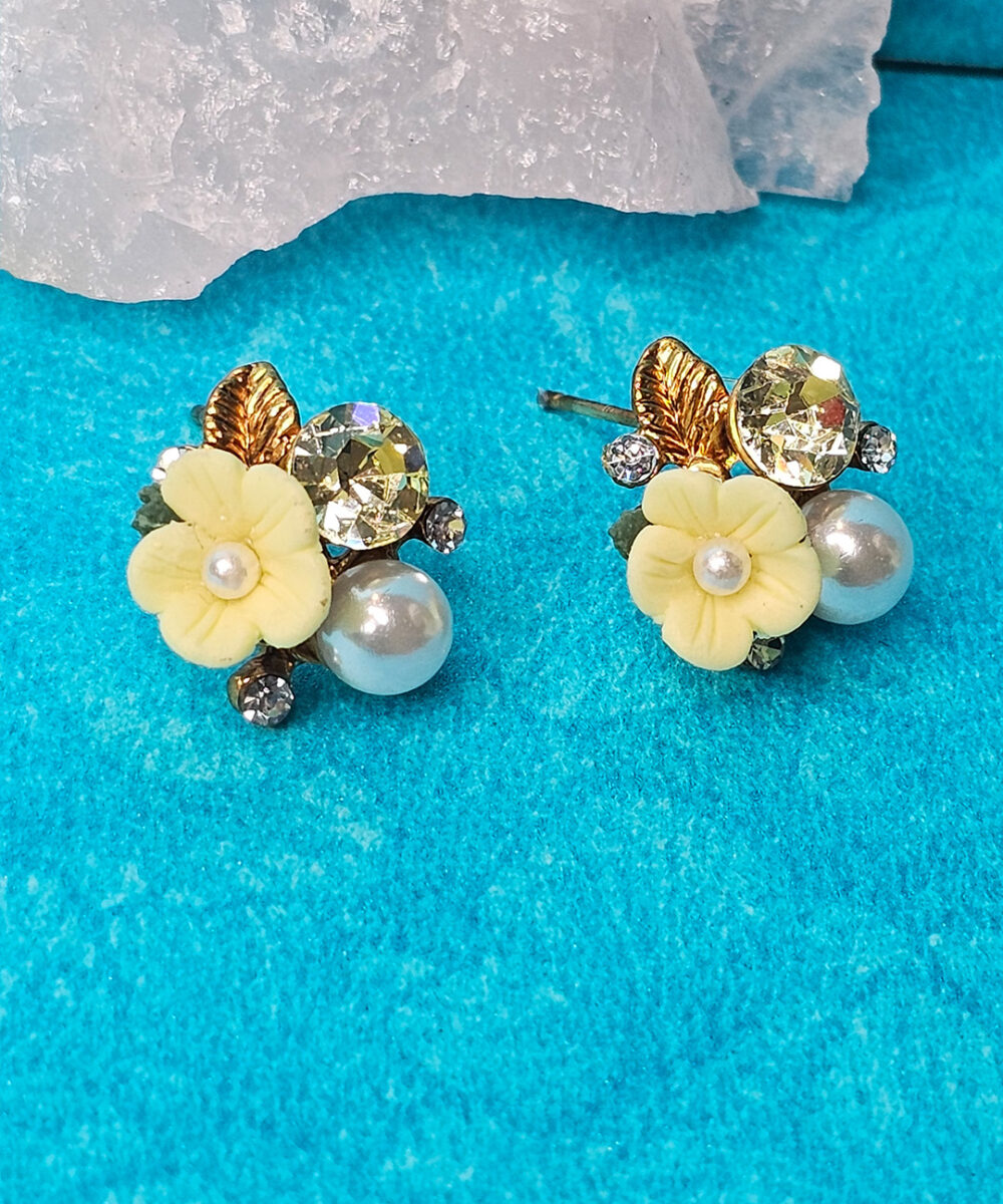 BUTTERCUPS